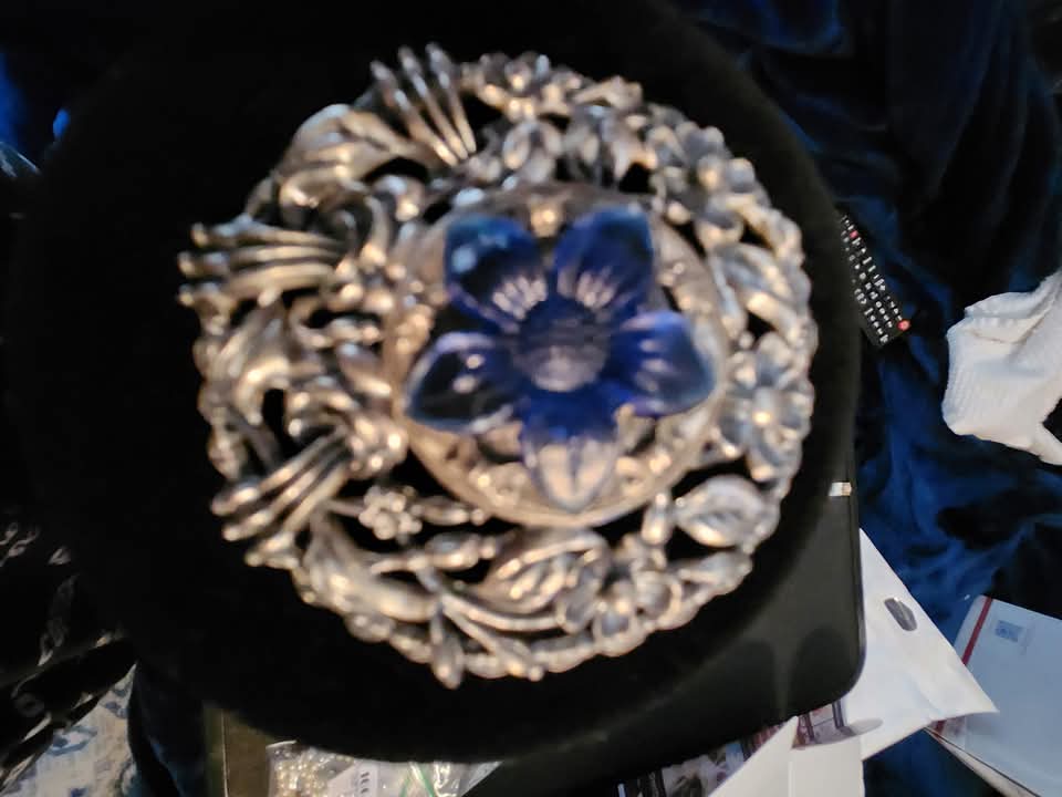 Victorian brooch pendant